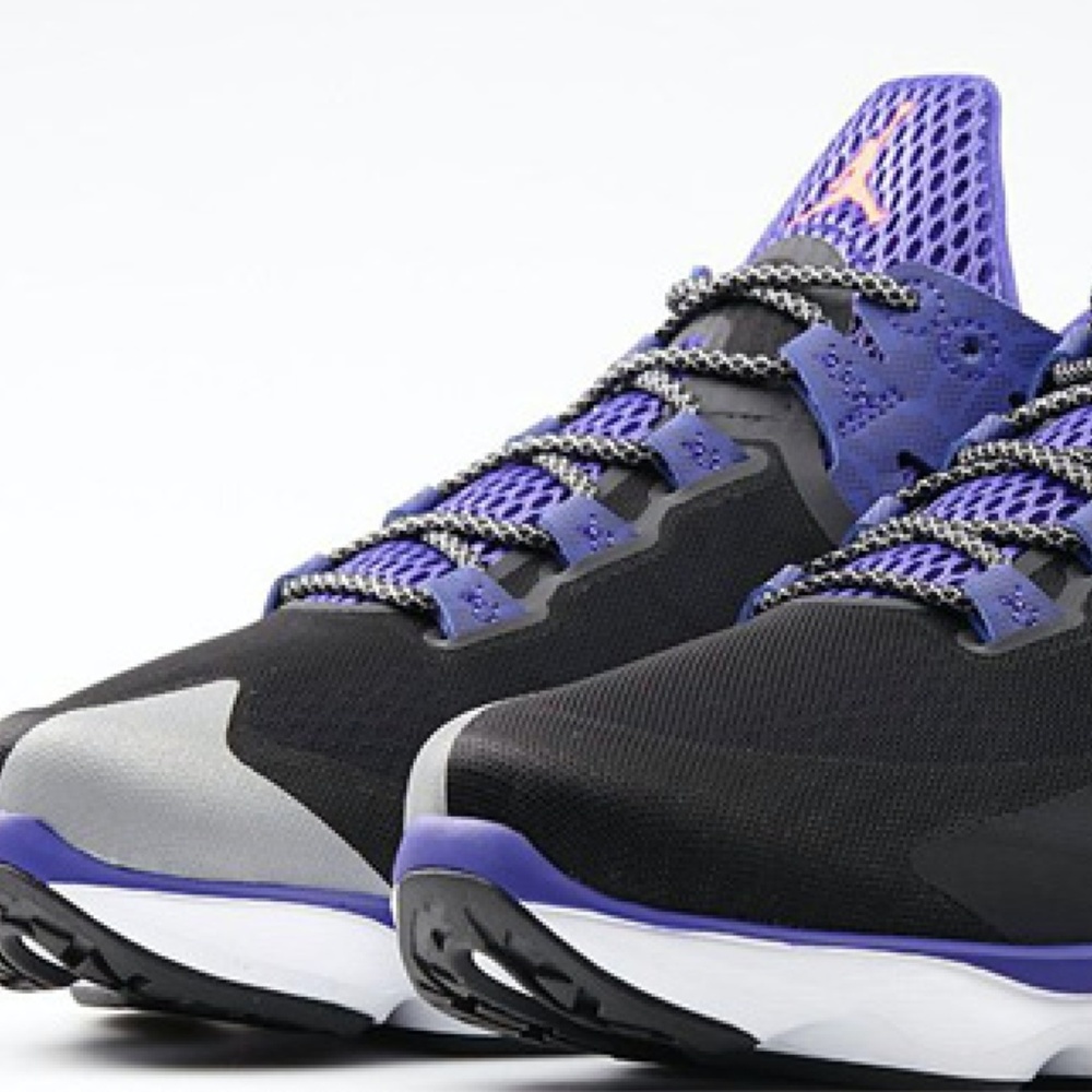 Jordan Flight Runner